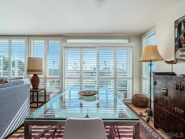 924 Hornblend Street 302, San Diego, CA 92109