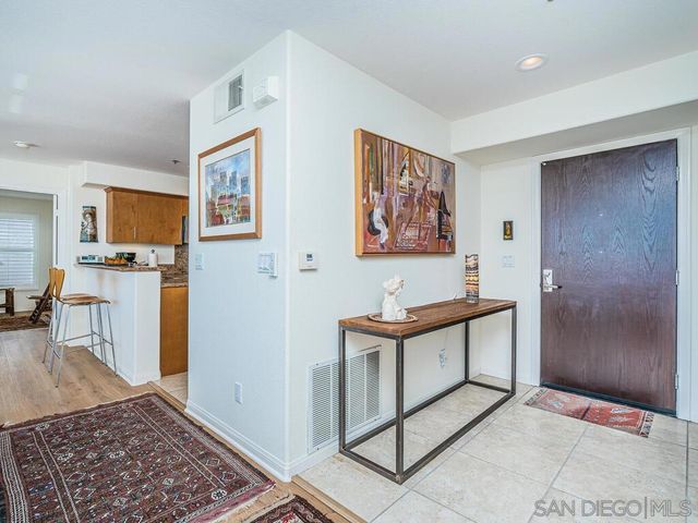 924 Hornblend Street 302, San Diego, CA 92109