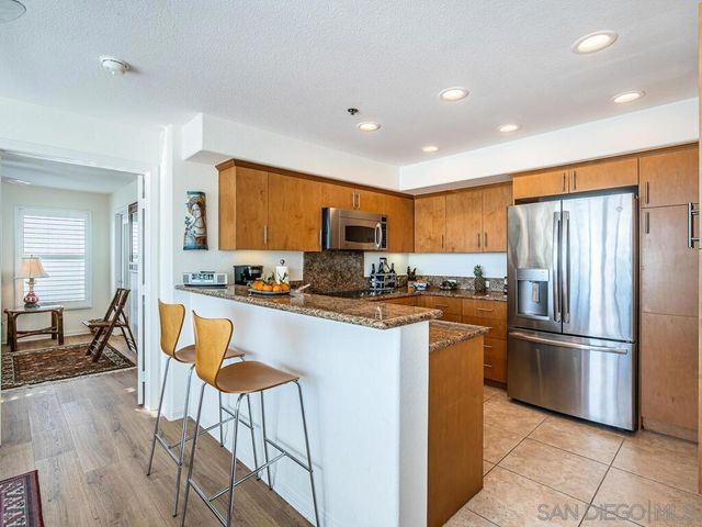 924 Hornblend Street 302, San Diego, CA 92109