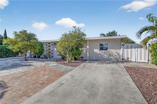 2201 Coronet ST, Fort Myers, FL 33907