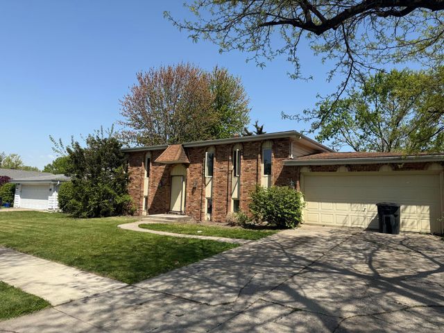 1806 W 94th Place, Crown Point, IN 46307