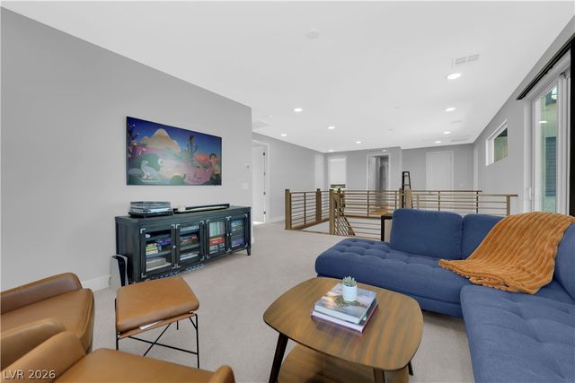 449 Crown Mesa Avenue, Las Vegas, NV 89138