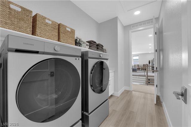 449 Crown Mesa Avenue, Las Vegas, NV 89138