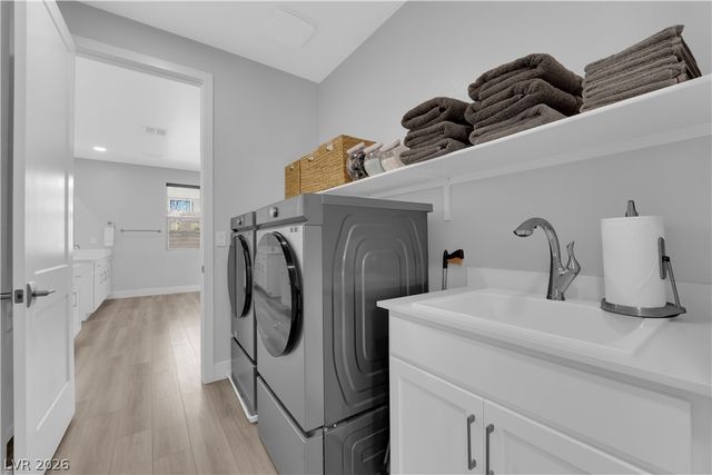 449 Crown Mesa Avenue, Las Vegas, NV 89138