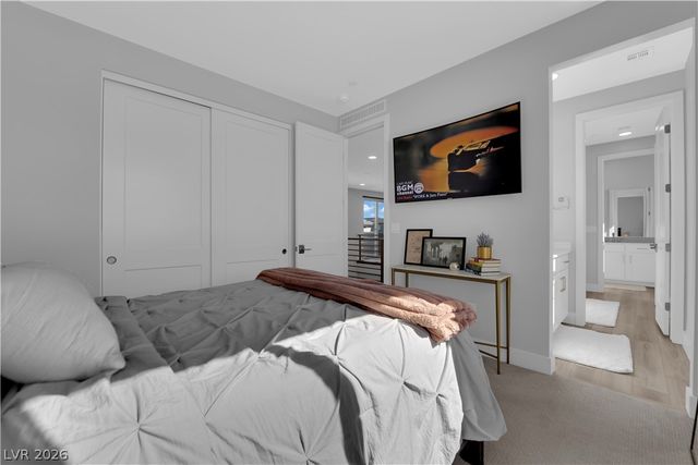 449 Crown Mesa Avenue, Las Vegas, NV 89138