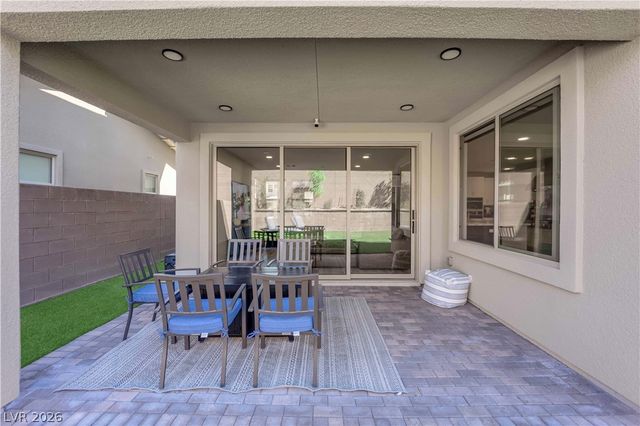 449 Crown Mesa Avenue, Las Vegas, NV 89138