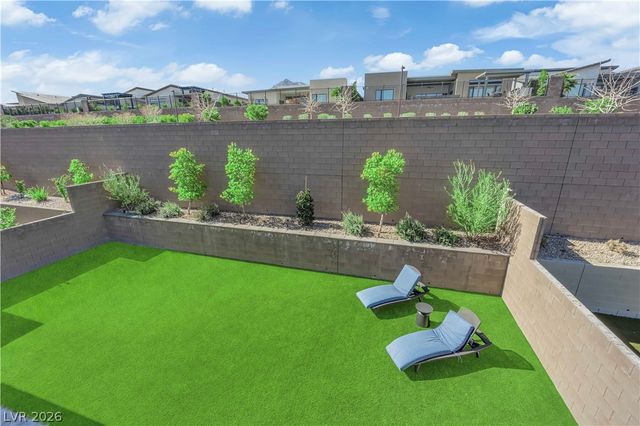 449 Crown Mesa Avenue, Las Vegas, NV 89138