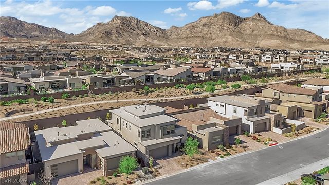 449 Crown Mesa Avenue, Las Vegas, NV 89138