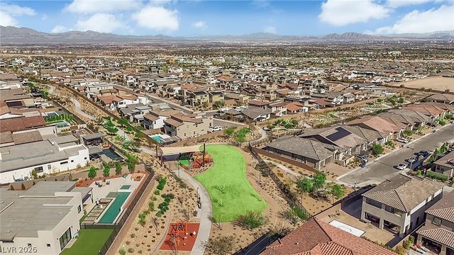 449 Crown Mesa Avenue, Las Vegas, NV 89138