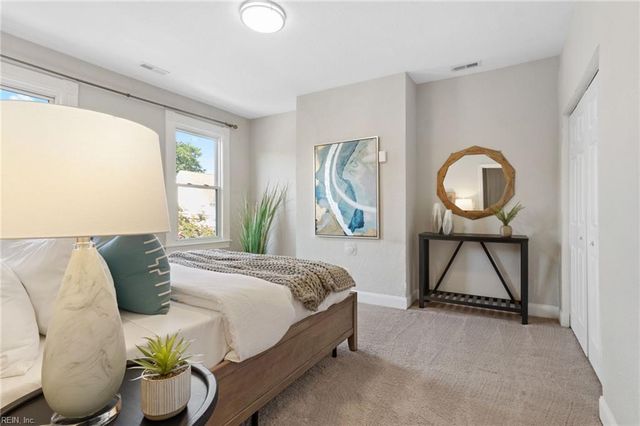 215 W 32nd ST, Norfolk, VA 23504