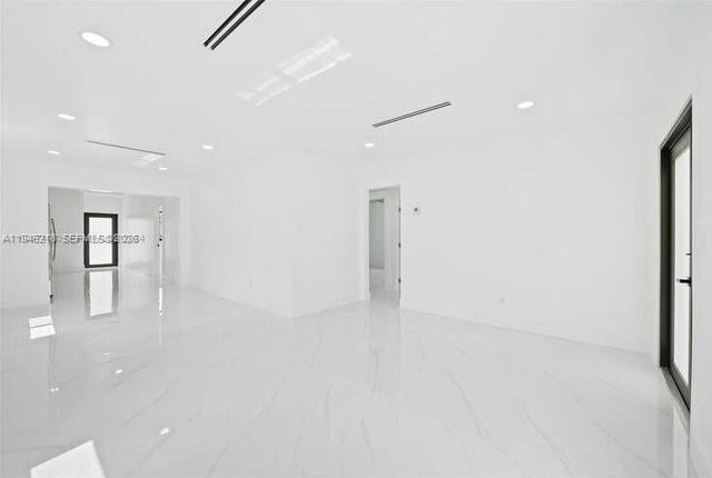 6401 SW 38th St 6401, Miami, FL 33155