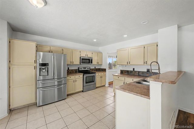 5561 E 117th Avenue, Thornton, CO 80233