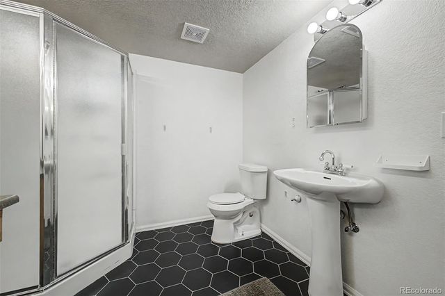 5561 E 117th Avenue, Thornton, CO 80233