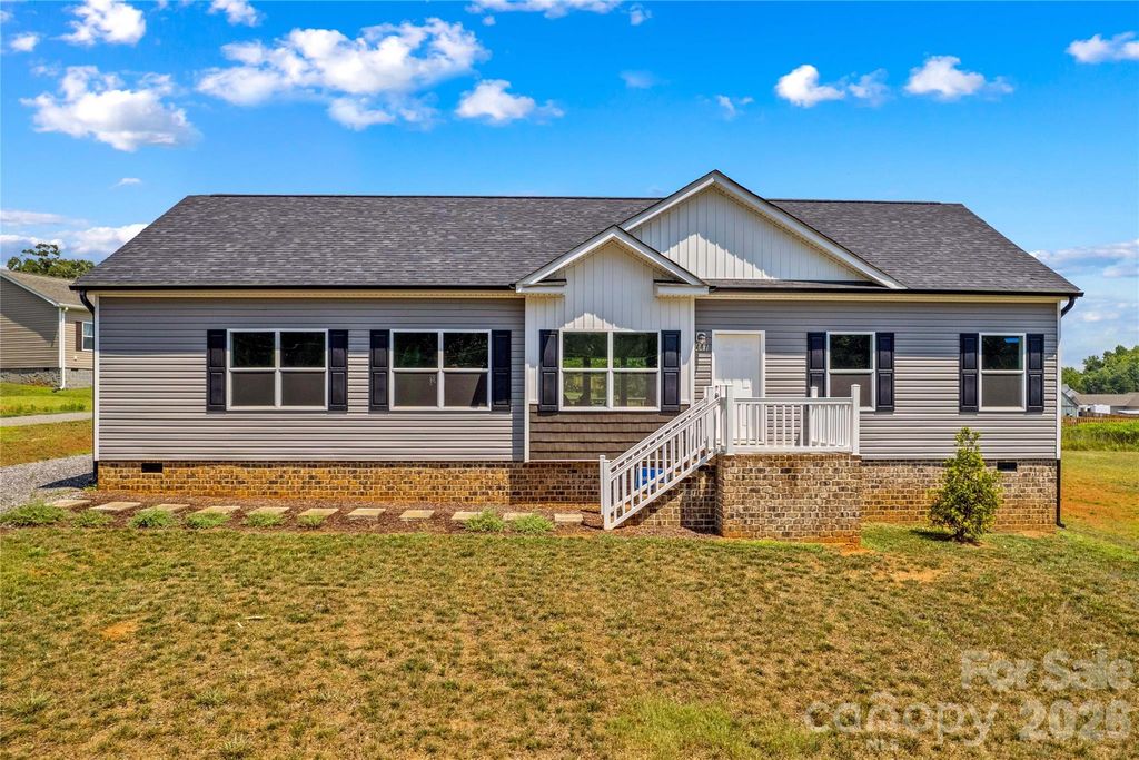 447 Lookout Dam Road, Statesville, NC 28625