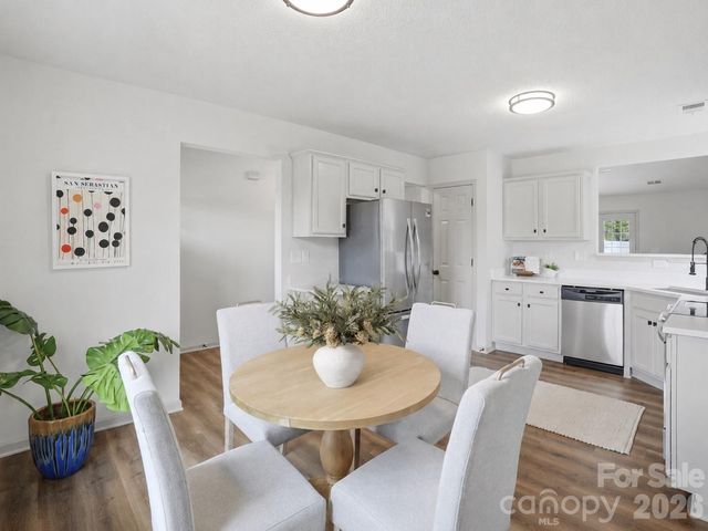 4228 Hey Rock Court, Charlotte, NC 28269