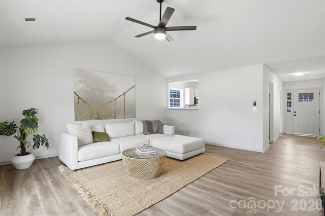 4228 Hey Rock Court, Charlotte, NC 28269