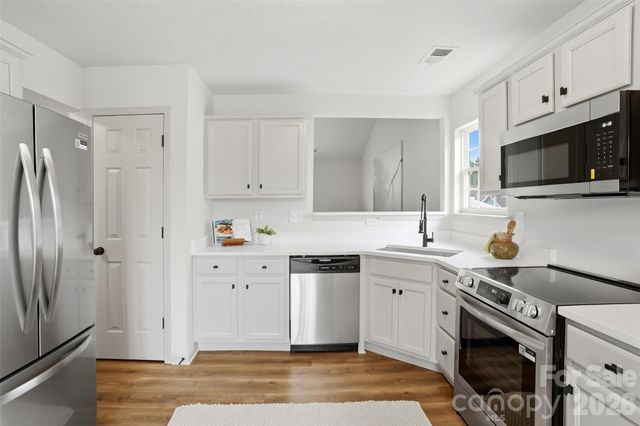 4228 Hey Rock Court, Charlotte, NC 28269