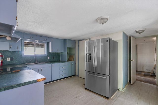 402 Baltzell Drive, Pinehurst, TX 77362