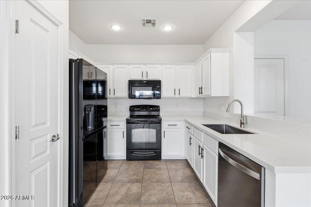 104 E PALOMINO Drive, Gilbert, AZ 85296