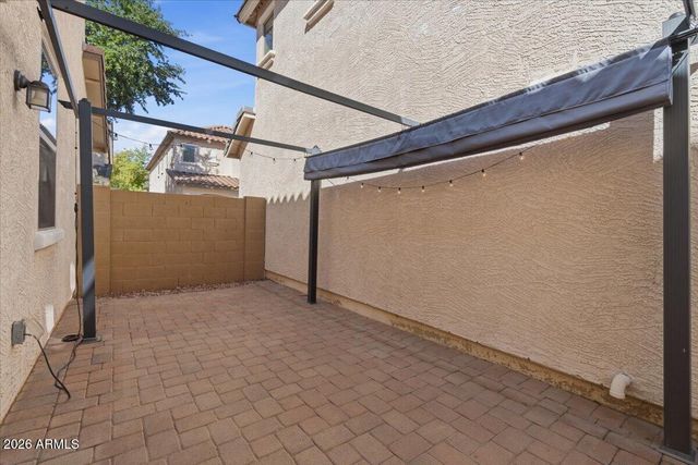 104 E PALOMINO Drive, Gilbert, AZ 85296