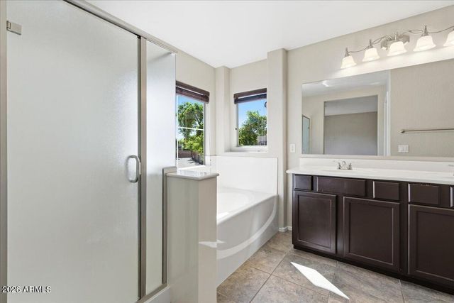 104 E PALOMINO Drive, Gilbert, AZ 85296