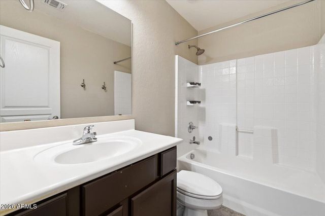 104 E PALOMINO Drive, Gilbert, AZ 85296