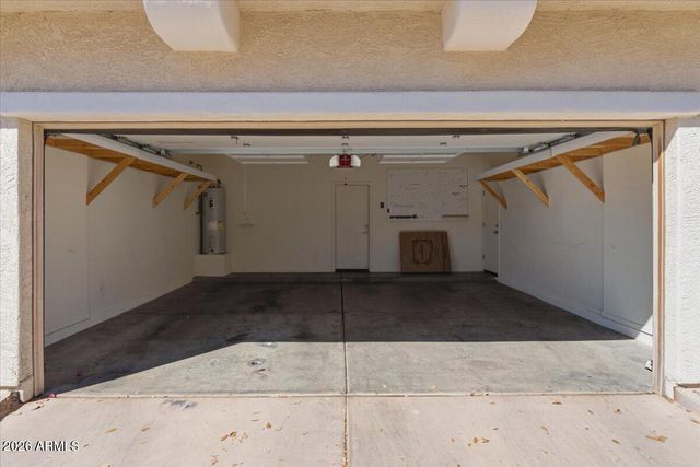 104 E PALOMINO Drive, Gilbert, AZ 85296