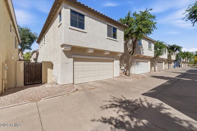 104 E PALOMINO Drive, Gilbert, AZ 85296