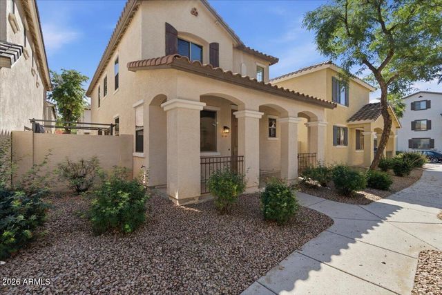 104 E PALOMINO Drive, Gilbert, AZ 85296