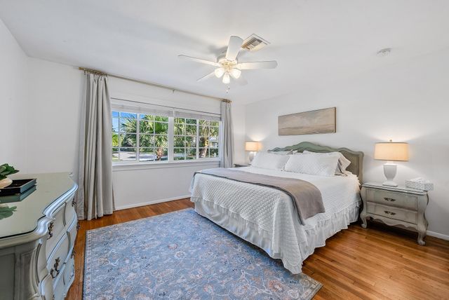 381 Zenith Lane, Juno Beach, FL 33408