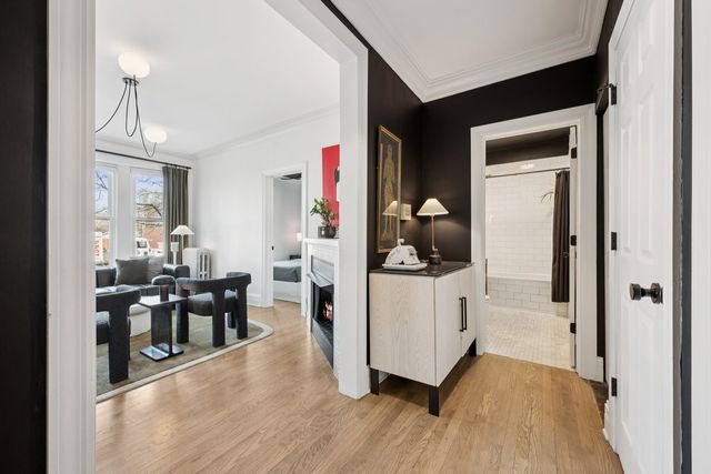 1627 W LAWRENCE Avenue 1, Chicago, IL 60640