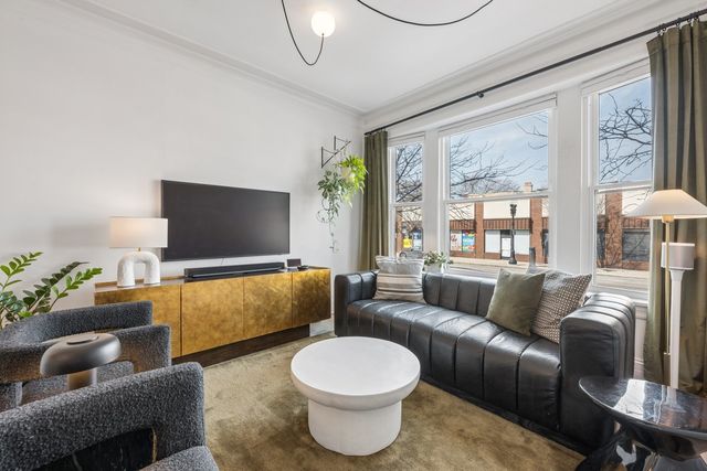 1627 W LAWRENCE Avenue 1, Chicago, IL 60640