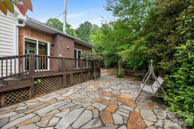 115 Barton Road, Brevard, NC 28712