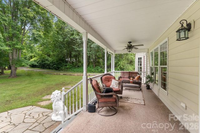 115 Barton Road, Brevard, NC 28712