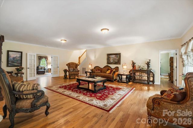 115 Barton Road, Brevard, NC 28712