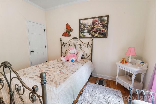 115 Barton Road, Brevard, NC 28712