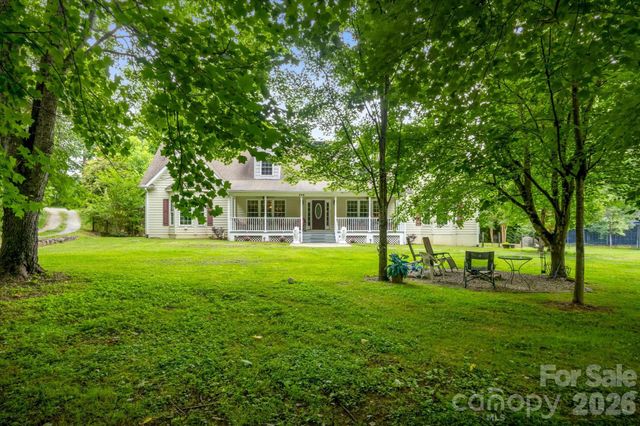 115 Barton Road, Brevard, NC 28712