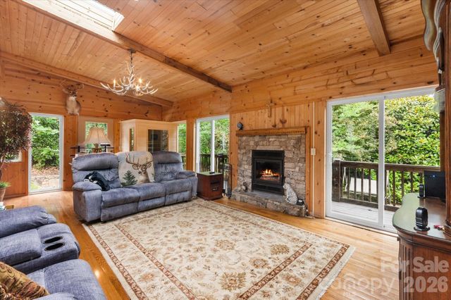 115 Barton Road, Brevard, NC 28712