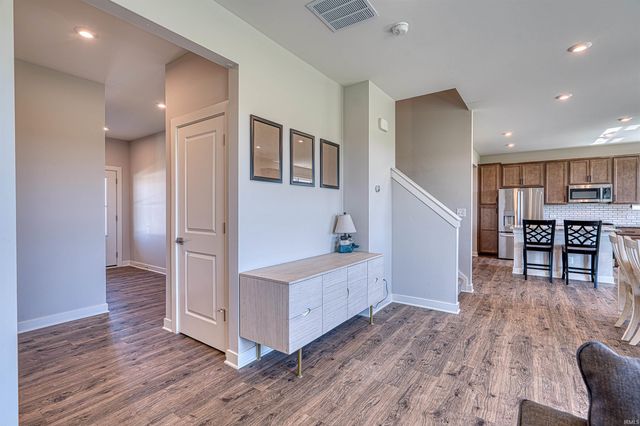 5113 Jackson Drive, Newburgh, IN 47630