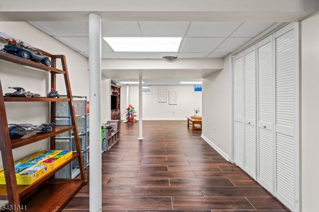 489 Brookside Ln, Hillsborough Twp., NJ 08844