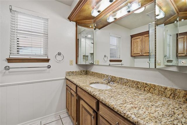 3401 S Choctaw Drive, Edmond, OK 73013