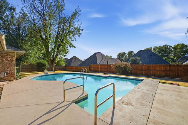 3401 S Choctaw Drive, Edmond, OK 73013