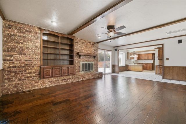 3401 S Choctaw Drive, Edmond, OK 73013