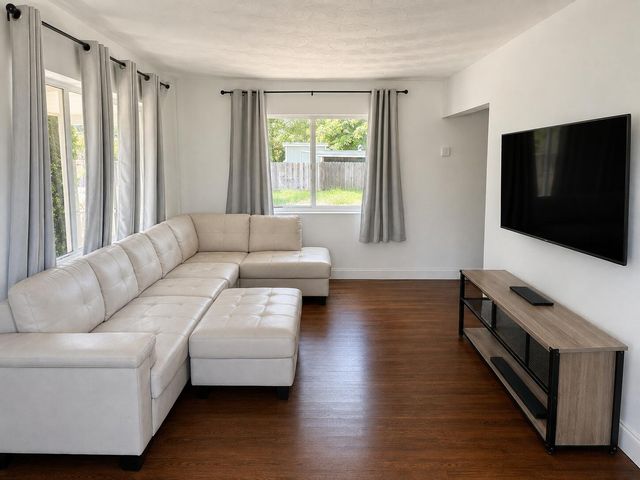 617 N D Street, Lake Worth Beach, FL 33460