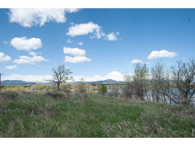 4953 W 1st St, Loveland, CO 80537