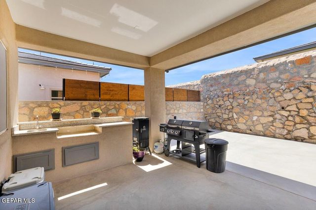 13405 EMERALD GLASS Drive, Horizon City, TX 79928