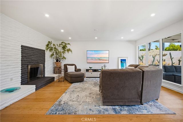 7636 W 91st, Westchester, CA 90045