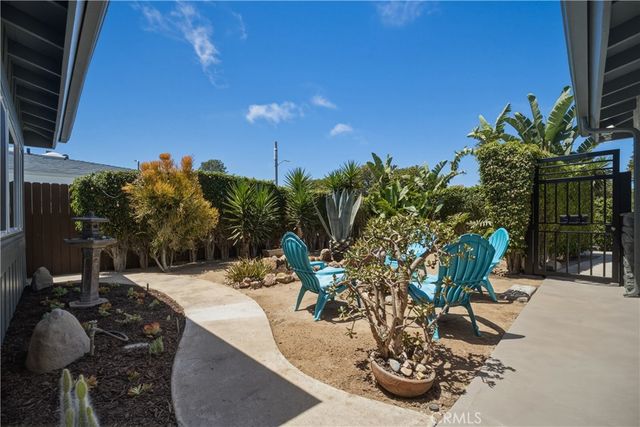 7636 W 91st, Westchester, CA 90045