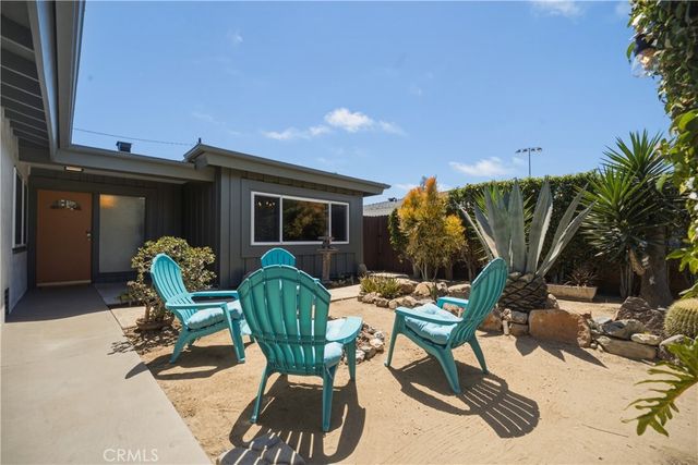 7636 W 91st, Westchester, CA 90045