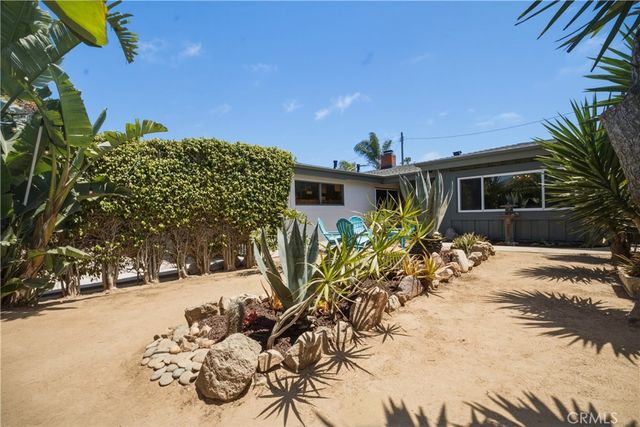 7636 W 91st, Westchester, CA 90045